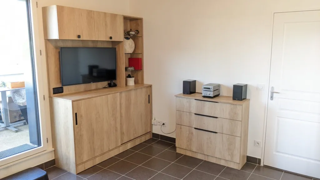 Meuble rangement et TV