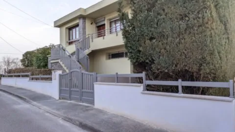 Garde corps d'escalier et de balcon en aluminium thermolaqué